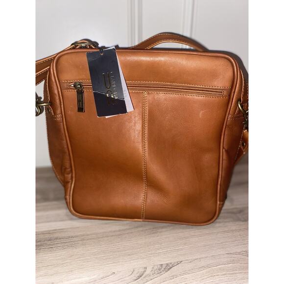 NOT FOR SALE: Claire Chase NWT Jumbo Man Bag 405 Saddle Leather Messenger Bag - Picture 2 of 15